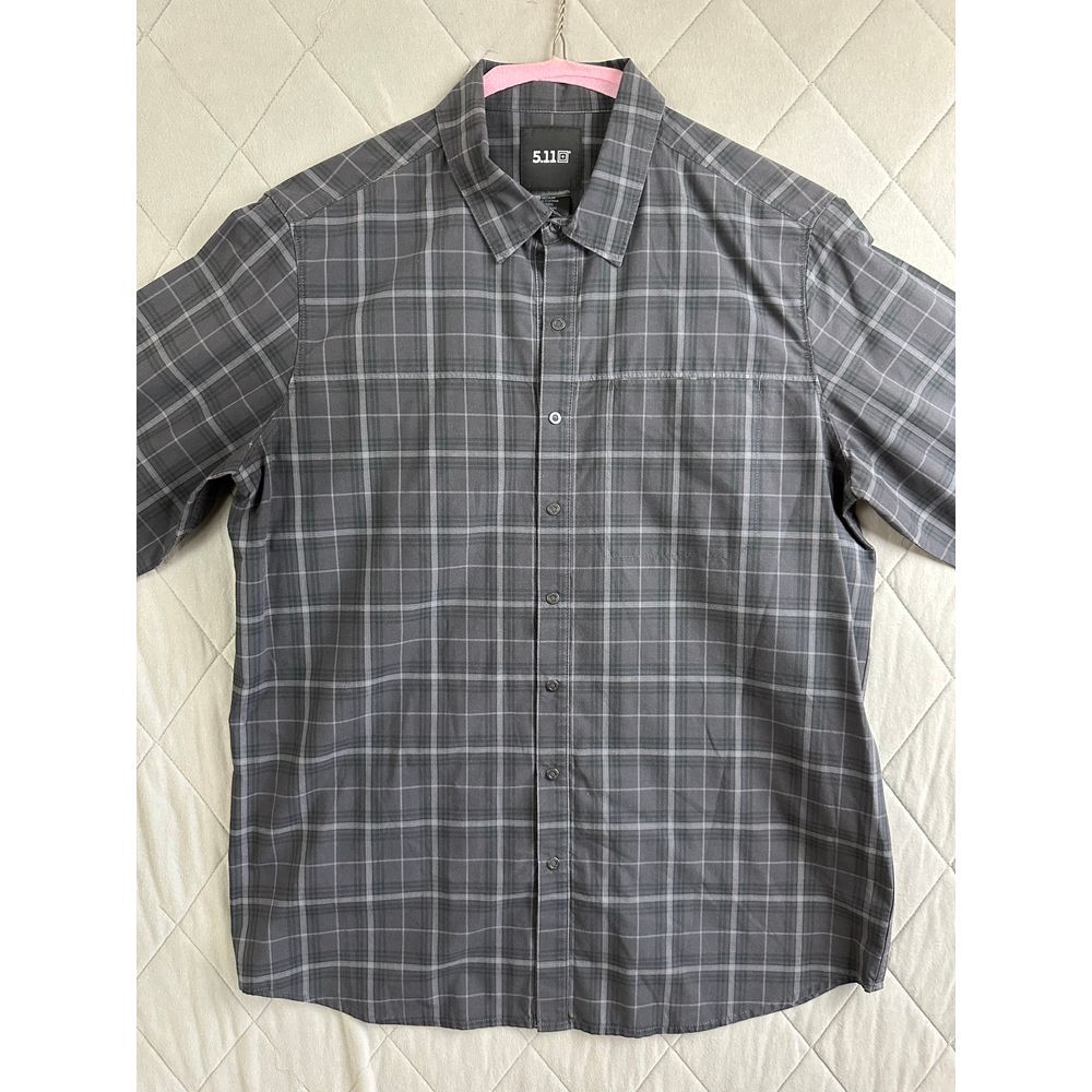 5.11‎ Tactical Button Up Men's Medium Long Sleeve